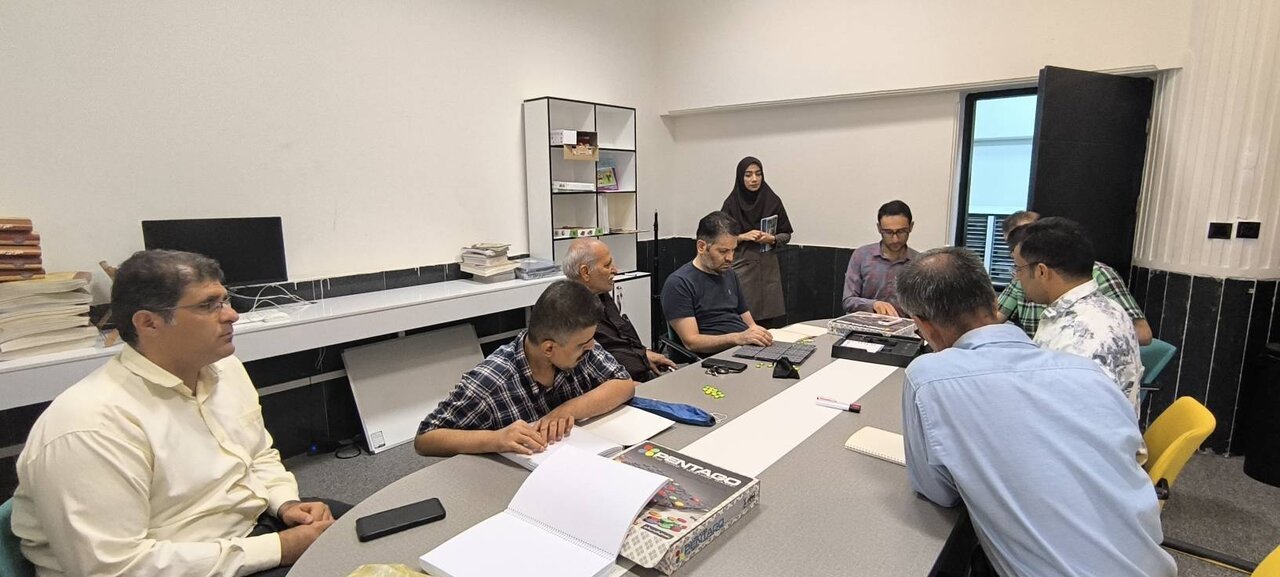 آغاز دوره آموزش خط بریل در کتابخانه مرکزی خرمآباد با مشارکت جامعه نابینایان