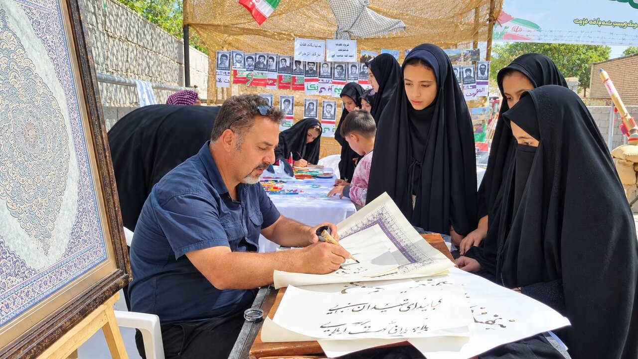 گرامیداشت هفته دفاع مقدس در کتابخانه‌های عمومی شهرستان جاجرم