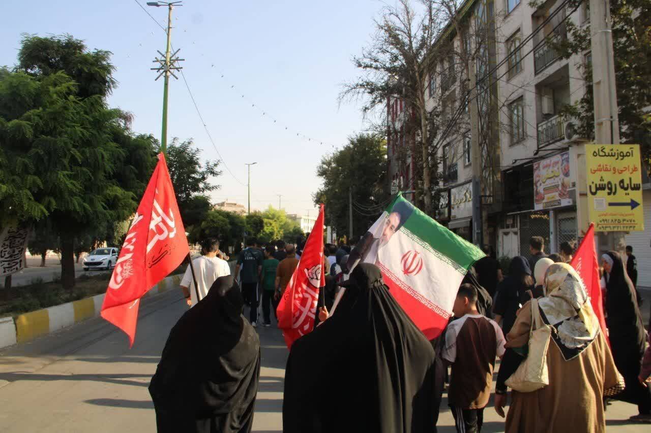 حضور کتابخانه سیار در همایش بزرگ پیاده‌روی خانوادگی الوند