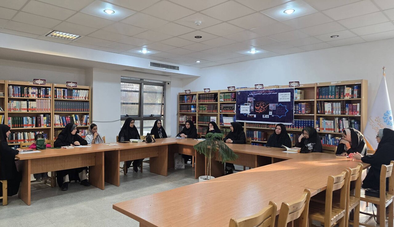 برگزاری نشست کتابخوان دفاع مقدس در کتابخانه شهید بهشتی آشخانه