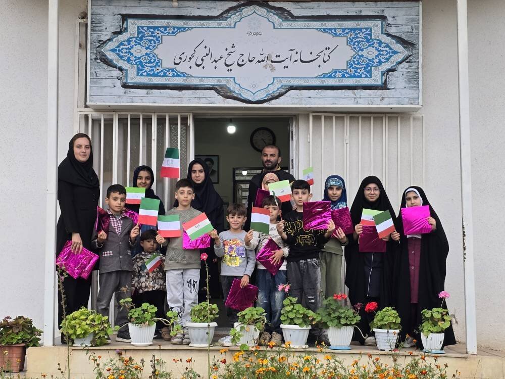 &nbsp;ویژه‌برنامه‌های فرهنگی هفته دفاع مقدس در کتابخانه‌های عمومی نوشهر برگزار شد