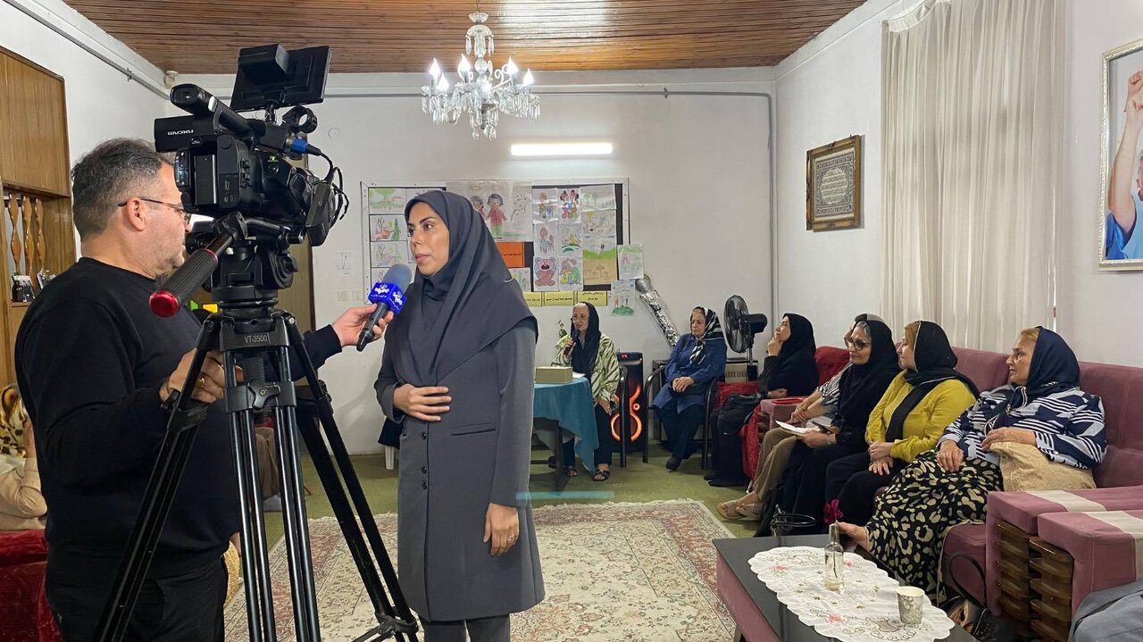 ویژهبرنامه «چهارشنبهای پر از مهر» در مراکز سالمندان ساری و قائمشهر برگزار شد