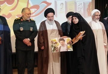 برگزاری همایش تجلیل از فعالان پویش کتابخوانی در کتابخانه شهید آیت‌الله خامنه‌ای قم