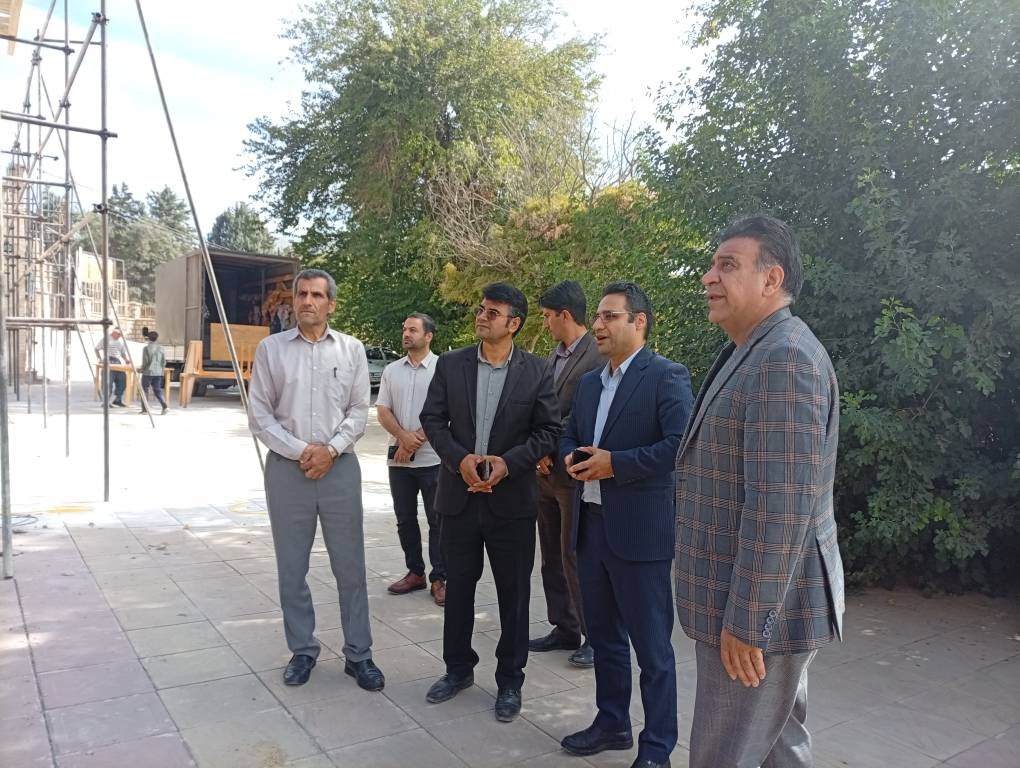 تعامل سازنده شهرداری خرم‌آباد و اداره‌کل کتابخانه‌های لرستان