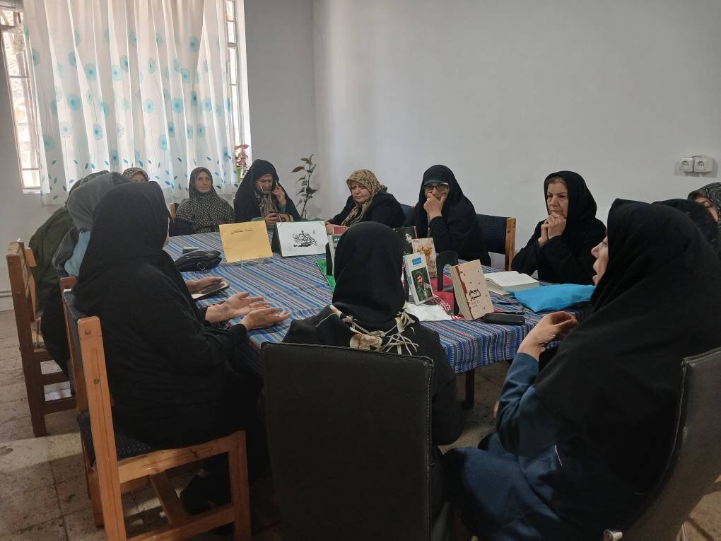 ویژهبرنامههای هفته دفاع مقدس در کتابخانههای عمومی سوادکوه برگزار شد