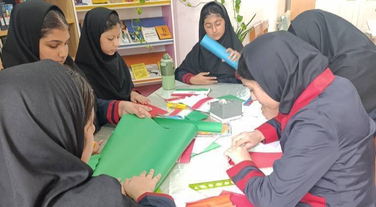 برنامههای فرهنگی هفته دفاع مقدس در کتابخانههای شهرستان نور برگزار شد