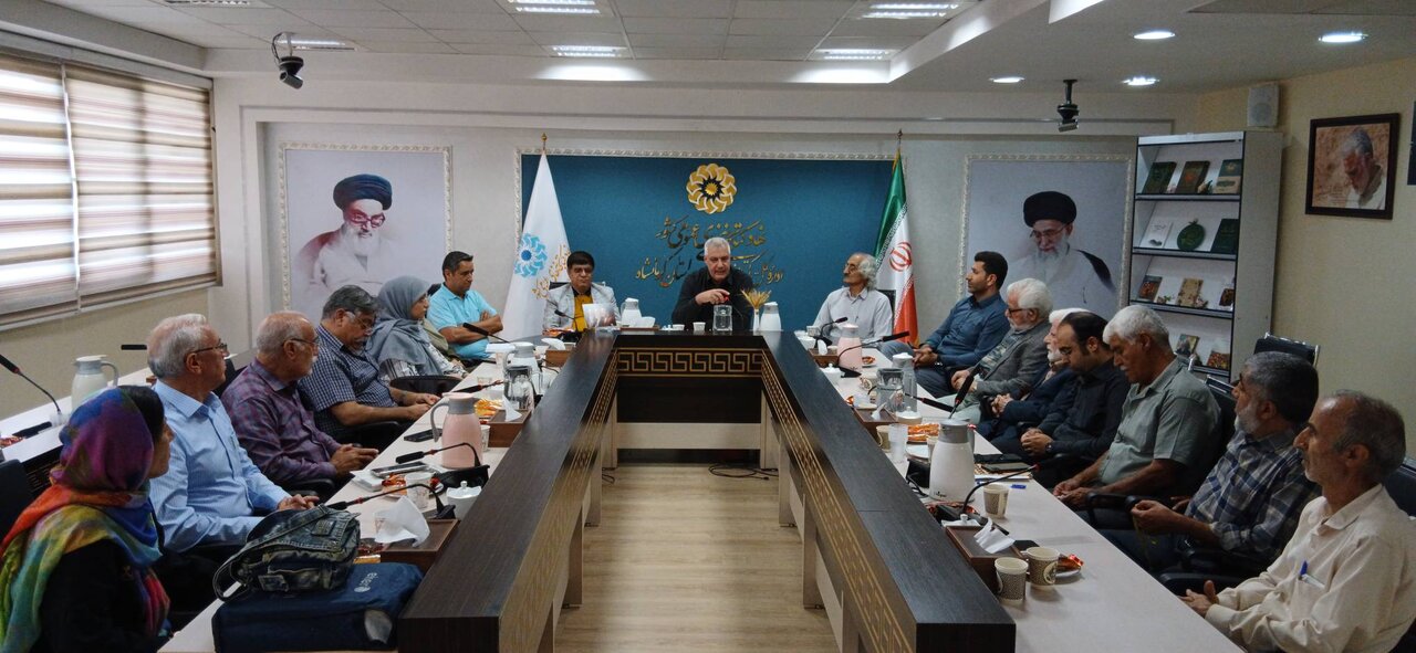 کتابخانههای کرمانشاه؛ از «روایت ایثار» تا «مولاناشناسی»
