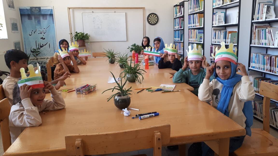 کتابخانههای کرمانشاه؛ از «روایت ایثار» تا «مولاناشناسی»