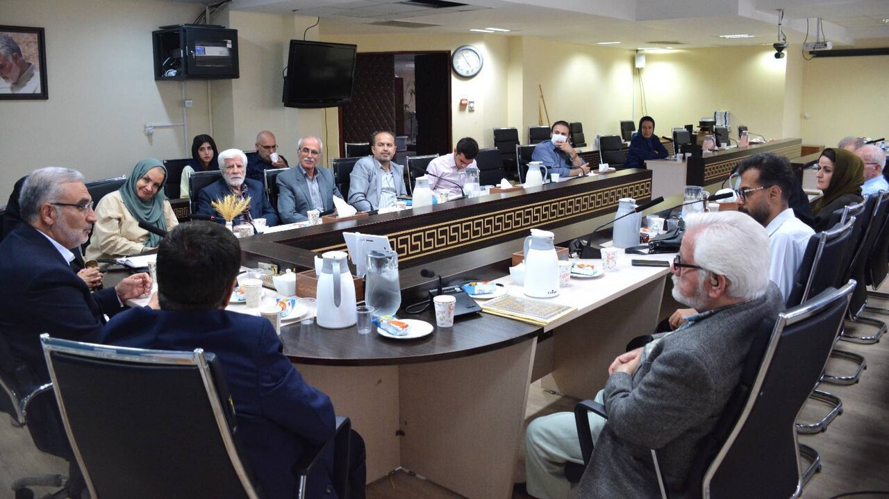 کتابخانه‌های کرمانشاه؛ از «روایت ایثار» تا «مولاناشناسی»