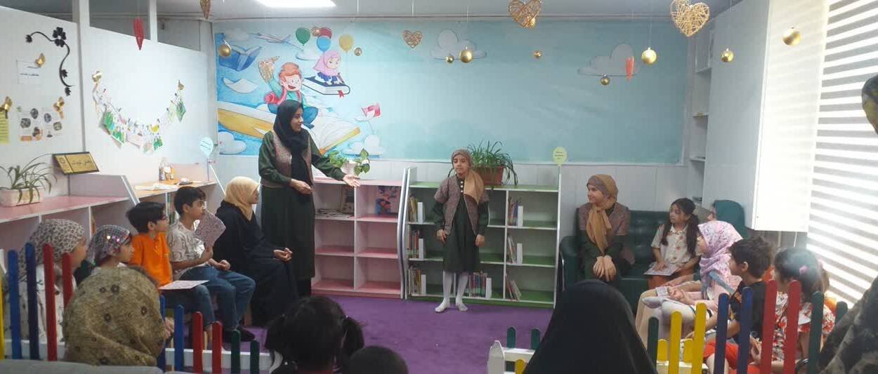 شاهنامهخوانی و شناساندن اساطیر ایران به کودکان، مهمترین وظیفه کتابدار در بحبوحه جنگ