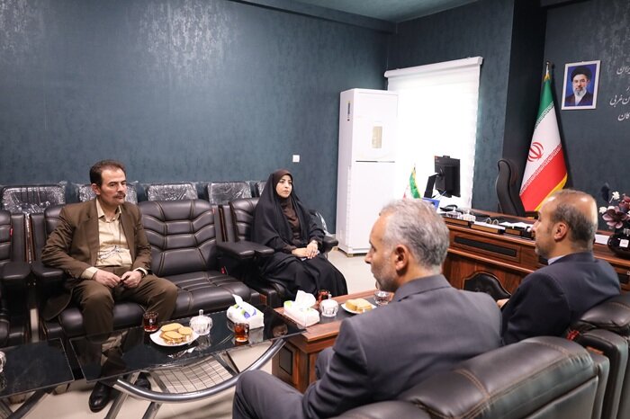 از پیشرفت ۵۰ درصدی کتابخانه مکریان تا بازطراحی کتابخانه «مستوره کردستانی» / پیگیری وضعیت کتابخانه سیمینه در دیدار با مسئولان محلی