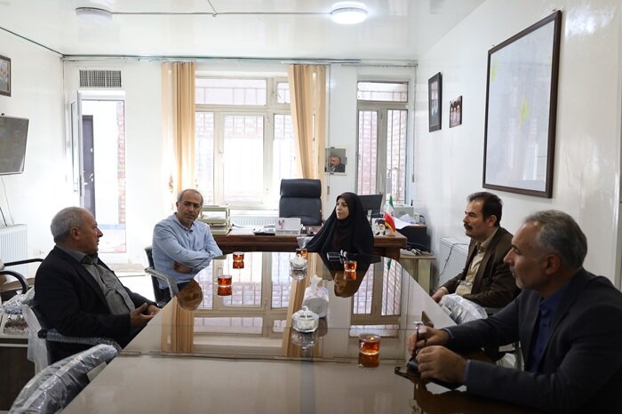 از پیشرفت ۵۰ درصدی کتابخانه مکریان تا بازطراحی کتابخانه «مستوره کردستانی» / پیگیری وضعیت کتابخانه سیمینه در دیدار با مسئولان محلی