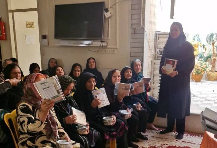 اجرای پویش «سفیر دانایی» به مناسبت روز جهانی سالمندان در الیگودرز