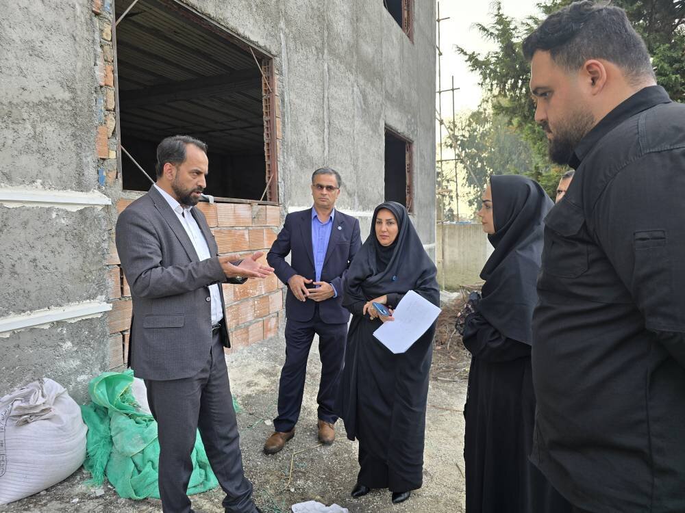 کشوری و فلاح کردآبادی از پروژه افزایش بنای کتابخانه شهید کشوری سیمرغ بازدید کردند