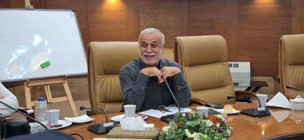 کتابخانه‌های عمومی تهران میزبان شعر، مثنوی و گفت‌وگوی نسل‌ها