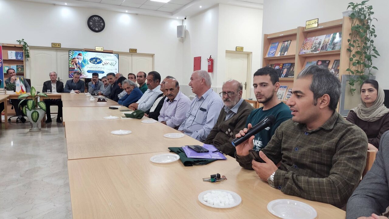محفل ادبی «شمس تبریزی و مولوی» در قیدار برگزار شد