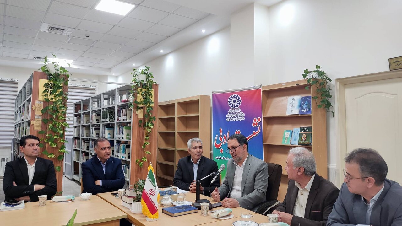 محفل ادبی «شمس تبریزی و مولوی» در قیدار برگزار شد
