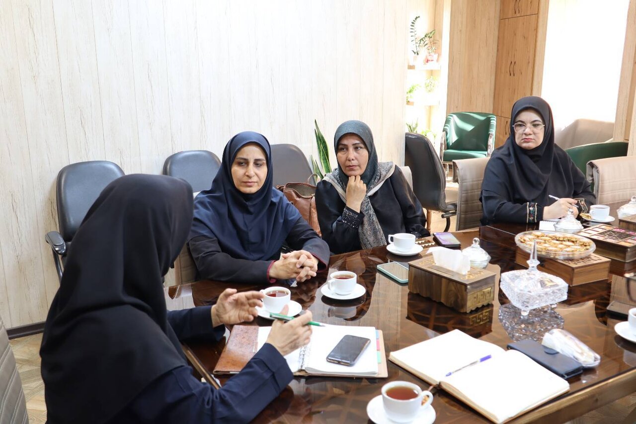 تأکید بر توسعه همکاریهای فرهنگی و آموزشی میان کتابخانههای عمومی و اداره کل ورزش و جوانان قزوین