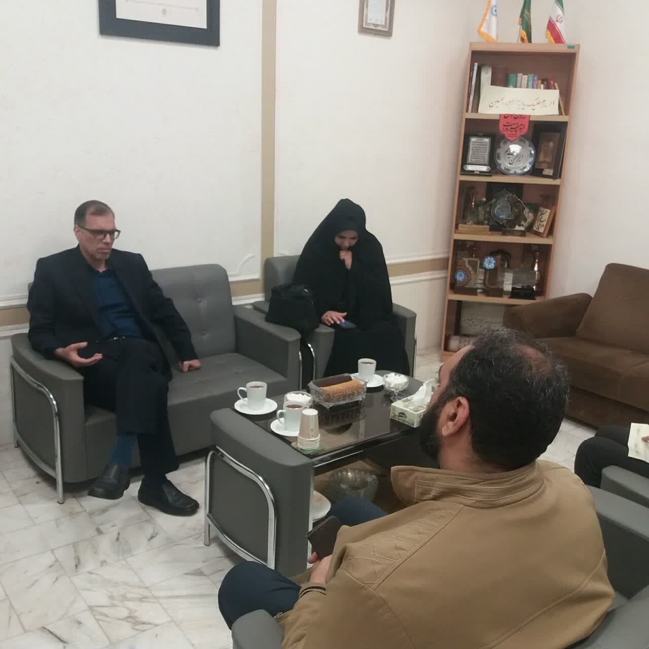 دیدار شهردار مبارکه و مدیرکل کتابخانه‌های عمومی استان اصفهان
