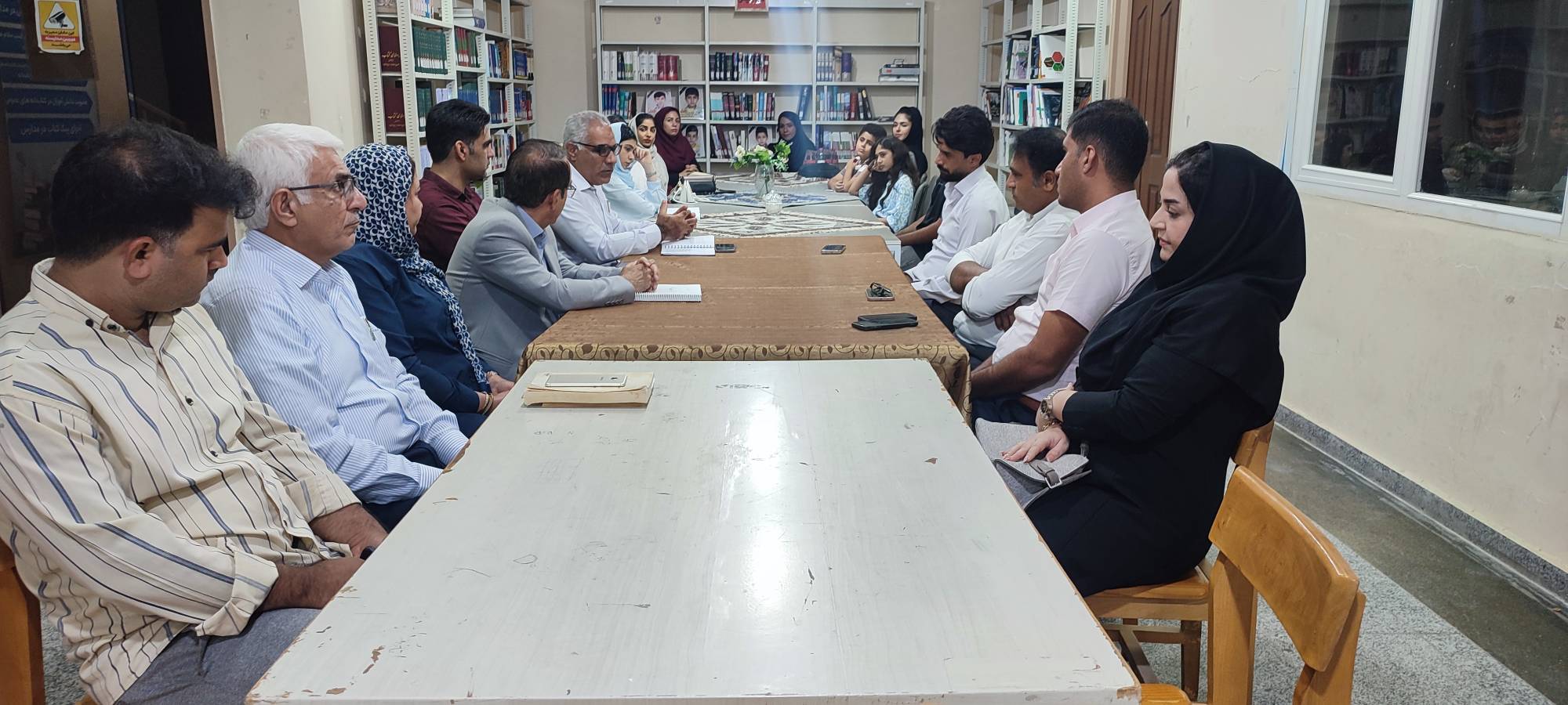 ویژه‌برنامه‌های ادبی با محوریت مولانا و شاهنامه در کتابخانه‌های هرمزگان برگزار شد