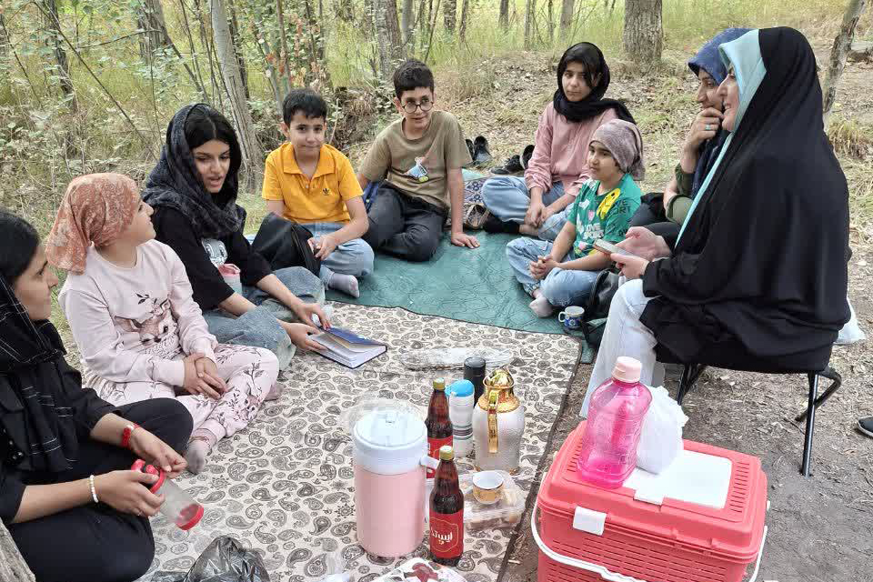 فرهنگ، قرآن و آموزش در کتابخانه واران روستای جاسب