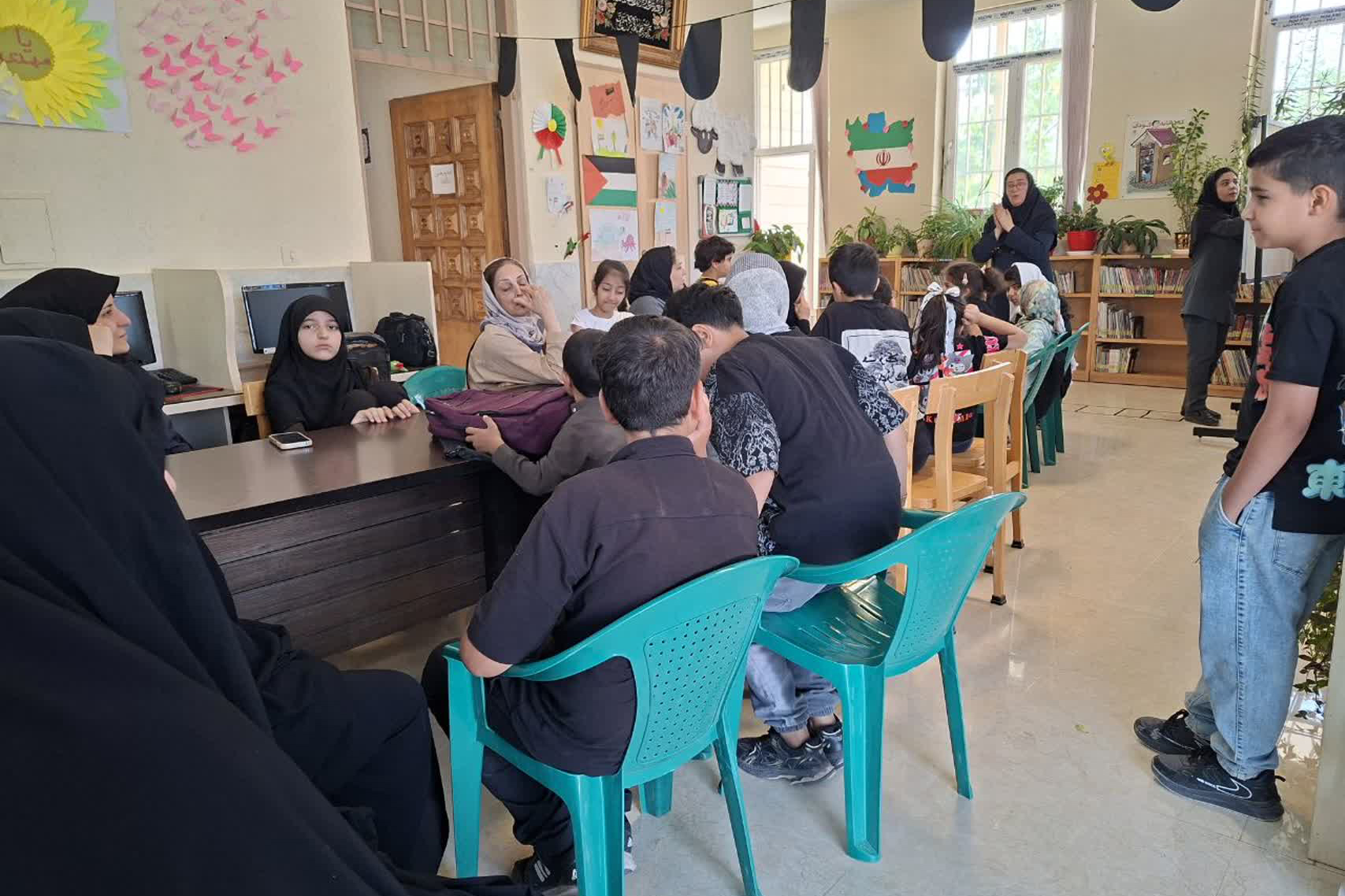 فرهنگ، قرآن و آموزش در کتابخانه واران روستای جاسب