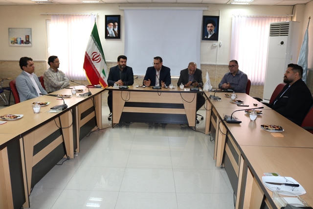 پیاده‌روی مقابل کتابخانه در آستانه یک تحول شهری و فرهنگی