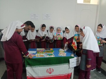 طرح مهر کتاب در کتابخانه های لرستان به اجرا درآمد