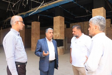 بازدید از کتابخانه