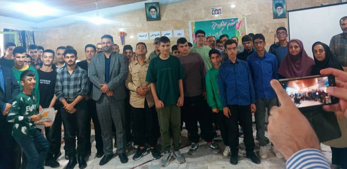 پویش «آن سوی سکوت» در کتابخانه‌های عمومی مازندران برگزار شد
