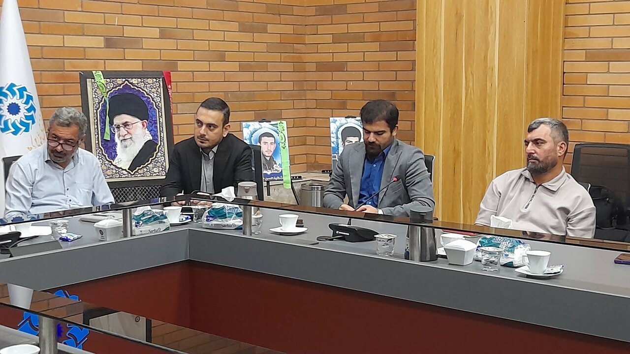 برگزاری «عصر شعر مقاومت» در کتابخانه مرکزی رشت