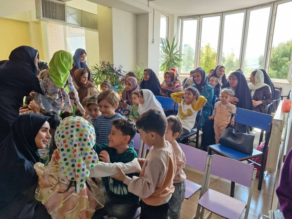 ویژهبرنامه «آوای لبخند؛ قصه، بازی و همدلی» برای کودکان کمشنوا و ناشنوای زنجانی