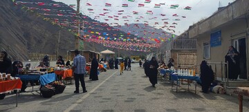 نمایشگاه کسب و کارهای خانگی بانوان کارآفرین در کتابخانه عمومی شهدای کیگا