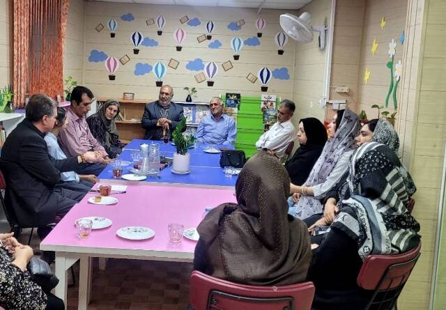 میزبانی کتابخانه‌های عمومی رفسنجان و سیرجان از برنامه‌های فرهنگی ویژه سالمندان