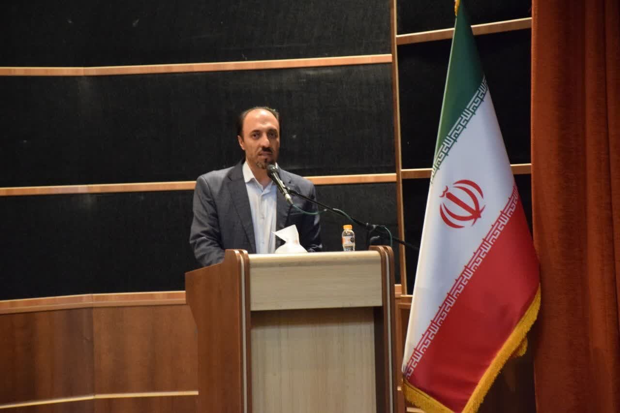 رونمایی از کتاب «اذان» با حضور مسئولین در دماوند