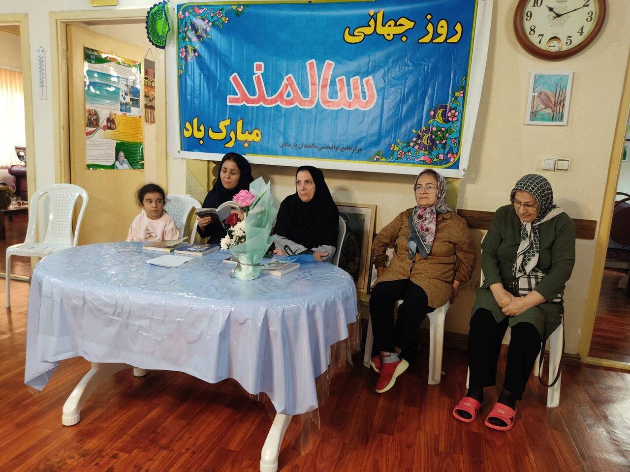«چراغ تجربه» در مراکز سالمندان تنکابن و سلمانشهر برگزار شد