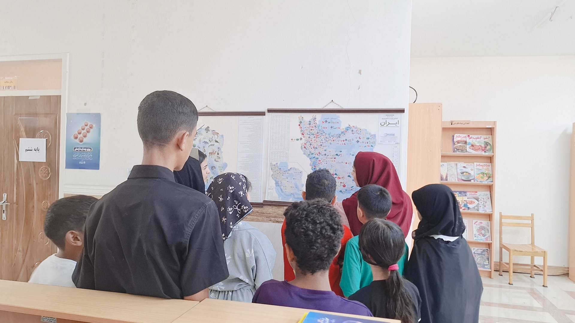 برگزاری اردوی فرهنگی «سفر با کتاب از روستا تا عشایر» در کتابخانه قلمچی خرمشهر