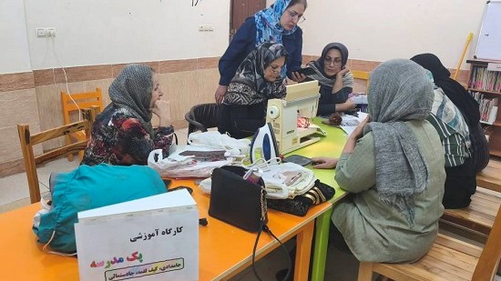 برگزاری کارگاه تخصصی «دوخت لوازم ضروری مدرسه» در کتابخانه هدایتاله جدبابایی بهبهان