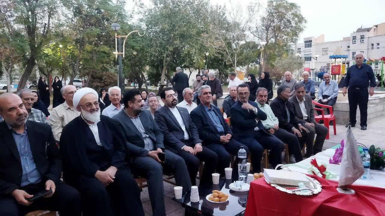 نخستین کتابخانه سیار شهرستان گرمسار به بهرهبرداری رسید