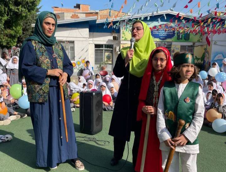 «جشن پرواز در دنیای کتاب» در مدرسه شاهد برگزار شد