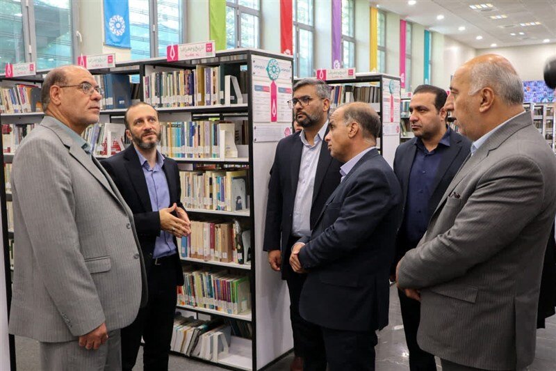 کتابخانههای عمومی فارس؛ کانون اصلی ترویج دفاع مقدس