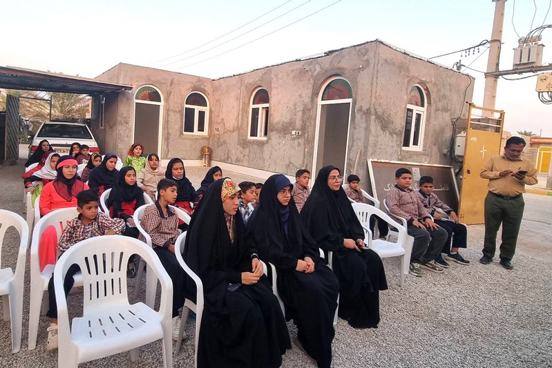 «کوله‌کتاب» به دیدار دانش‌آموزان روستای جاشک رفت
