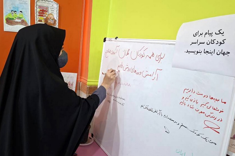 ساخت ۱۶۸ گل لاله تا روایت یک جای خالی؛ روز جهانی کودک در کتابخانه باقرالعلوم دیلم