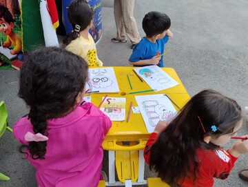 غرفه اداره‌کل کتابخانه‌های عمومی البرز در پارک مادر و کودک