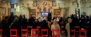 آموزش مفاهیم زیست‌محیطی و بازیافت به کودکان در کتابخانه امام علی (ع) قم