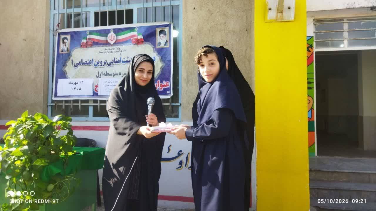 پیوند مدرسه و کتابخانه؛ رویش جوانههای دانایی در مدارس الیگودرز همزمان با هفته ملی کودک