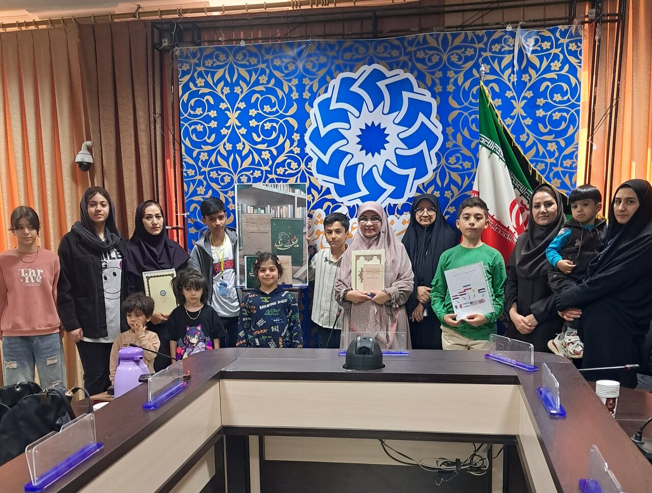 رونمایی از دو کتاب با موضوع دفاع مقدس در کتابخانه مرکزی ارومیه