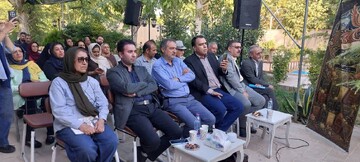 دهاقان