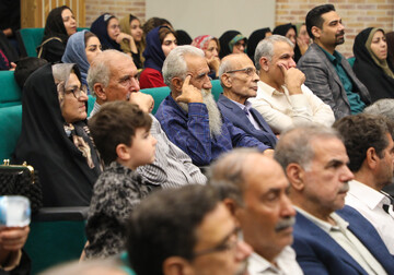 آیین بزرگداشت شاعر وارسته کمال‌الدین محمد وحشی بافقی درکتابخانه مرکزی یزد برگزار شد