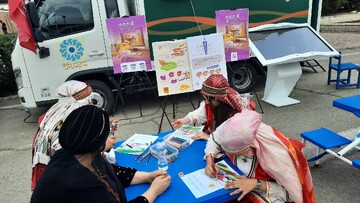 روایتی از اجرای برنامه‌های فرهنگی در ششمین نمایشگاه توانمندی‌های روستایی و عشایری